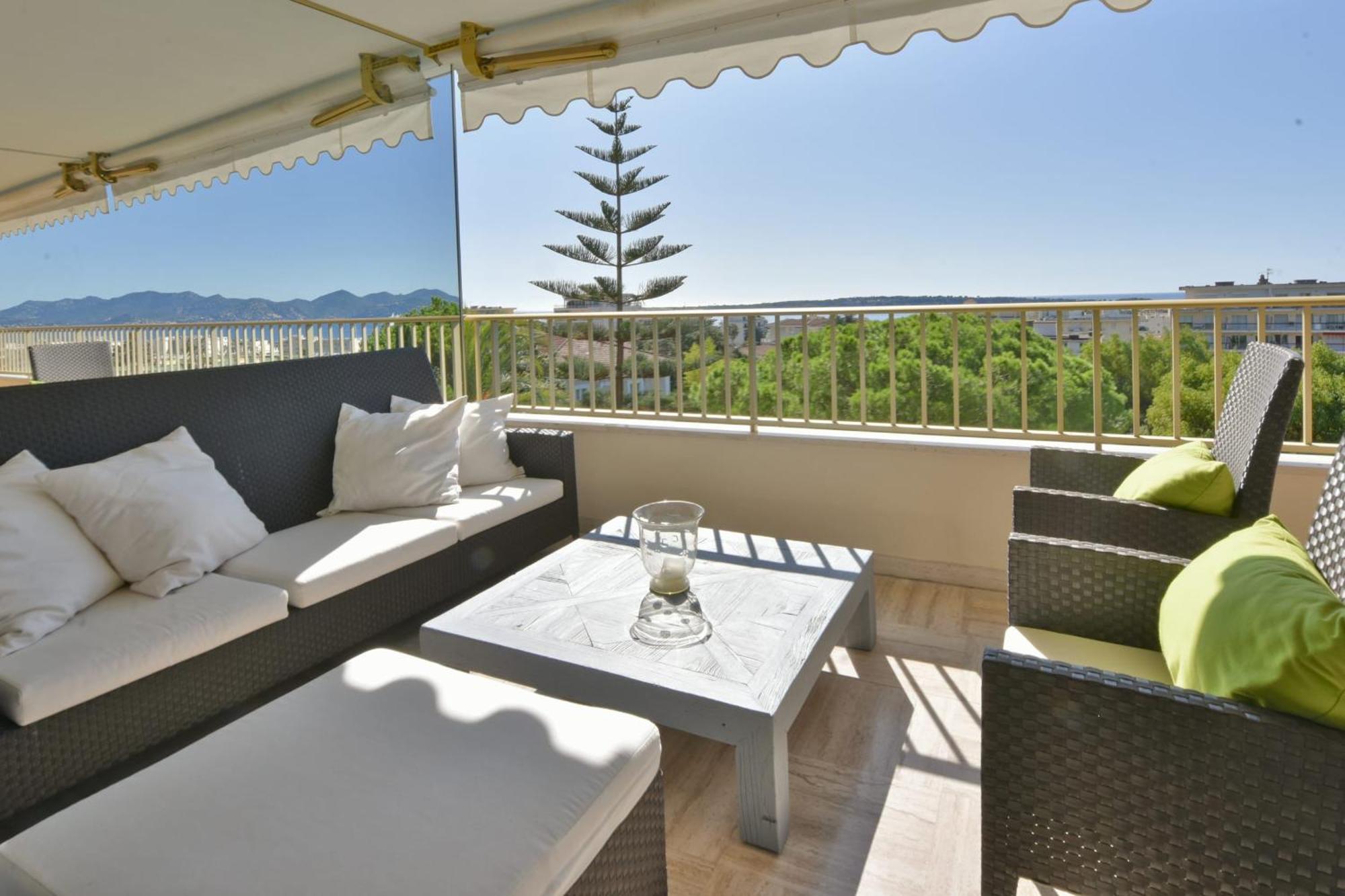 Close To Downtown Cannes Swimming Pool And Sea View Екстериор снимка