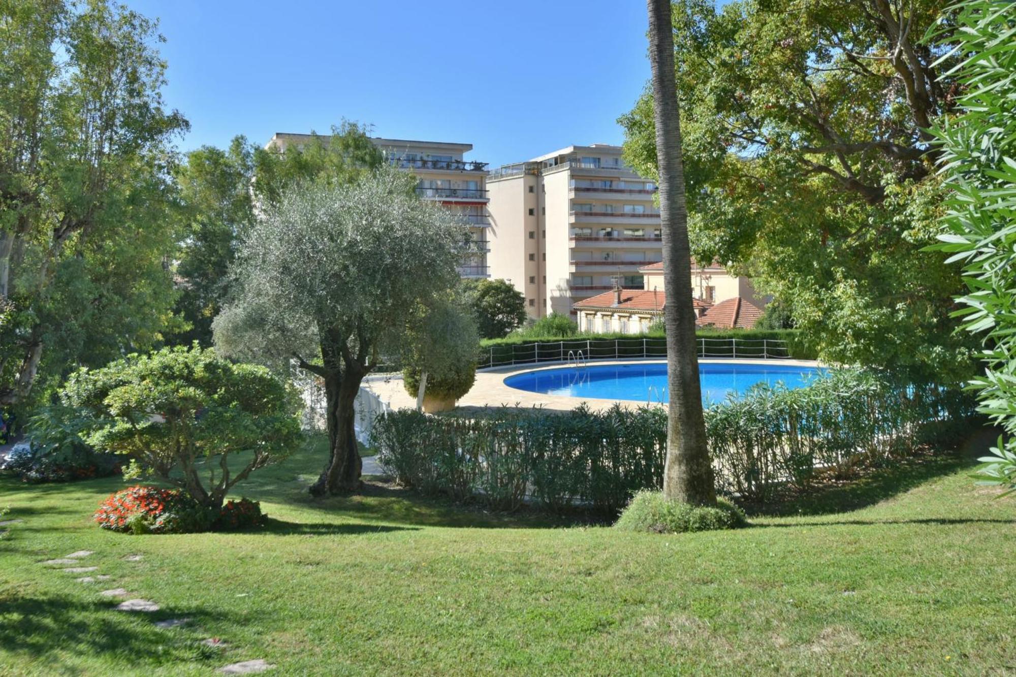 Close To Downtown Cannes Swimming Pool And Sea View Екстериор снимка